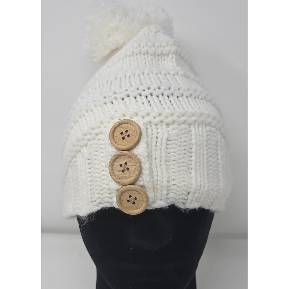 Seirus‎ Women's White Knit Slouchy Beanie Pom Pom Buttons Winter Hat